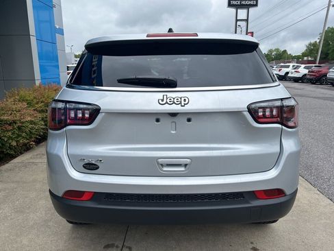 New 2025 Jeep Compass Sport image 7