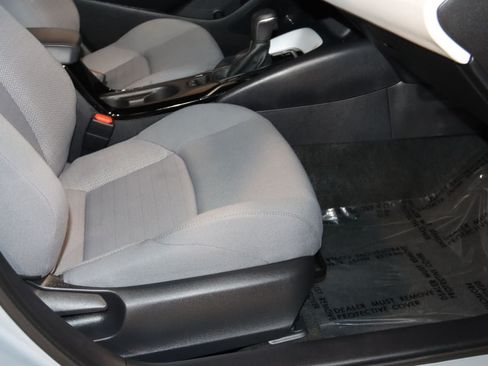 Used 2022 Toyota Corolla SE w/ Carpet Mat Package (TMS) FWD image 54