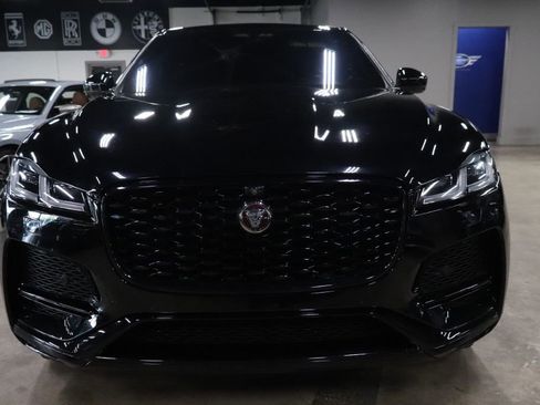 Used 2021 Jaguar F-PACE S image 8