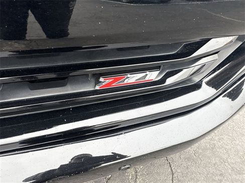 Certified 2018 Chevrolet Silverado 1500 LTZ Z71 w/ Midnight Edition image 32