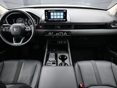 Used 2025 Honda Pilot EX-L image 14