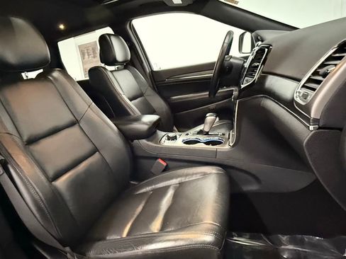 Used 2019 Jeep Grand Cherokee Limited image 19
