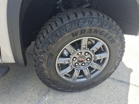 New 2026 GMC Sierra 1500 AT4X AWD/4WD image 9