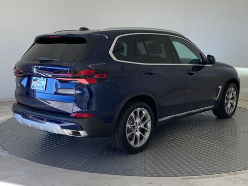 New 2026 BMW X5 xDrive40i w/ Climate Comfort Package image 8