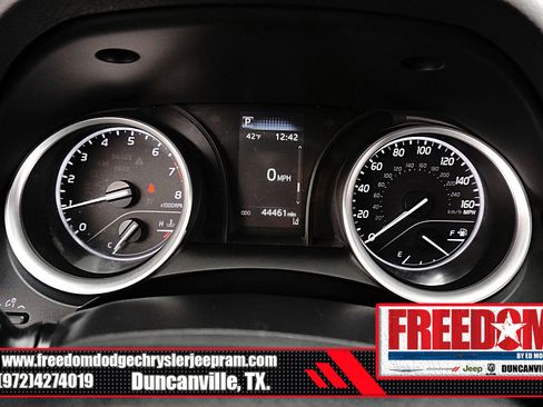 Used 2022 Toyota Camry LE image 17