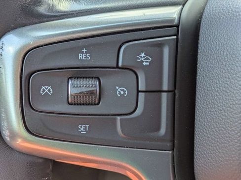Used 2022 Chevrolet Suburban LT w/ Max Trailering Package AWD/4WD image 27