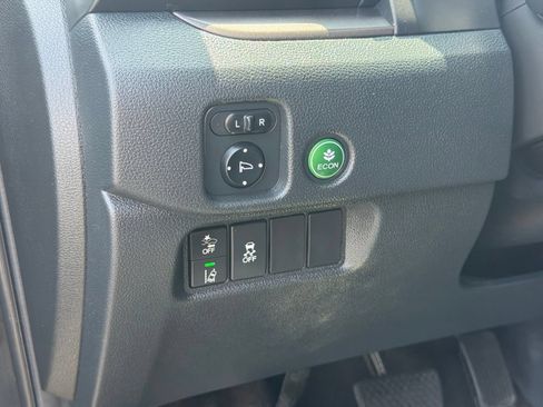 Used 2021 Honda Pilot Special Edition image 16