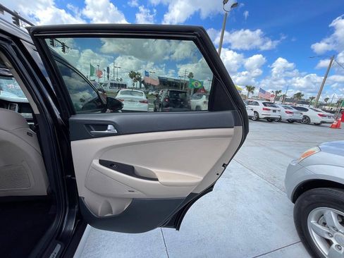Used 2017 Hyundai Tucson Limited FWD image 15