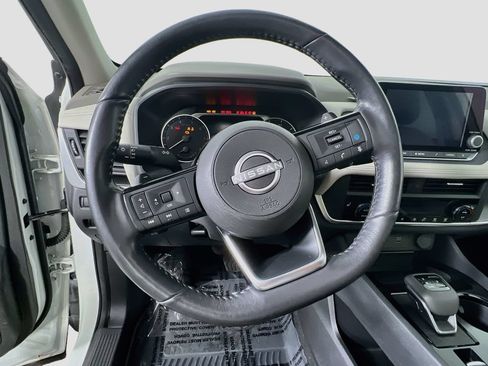 Used 2023 Nissan Rogue SV w/ SV Premium B Package AWD/4WD image 10