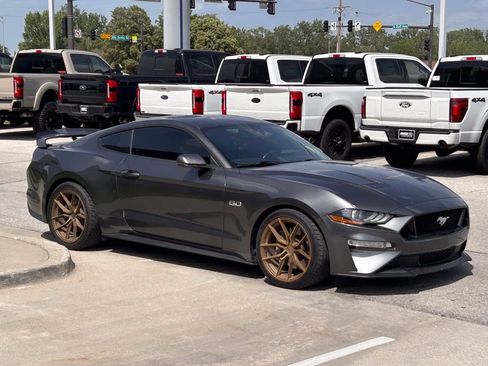 Used 2018 Ford Mustang GT Premium RWD image 7