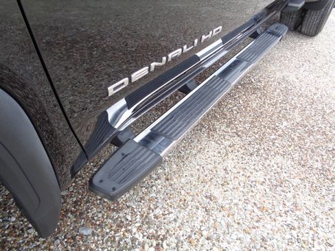 Used 2020 GMC Sierra 3500 Denali w/ Denali Ultimate Package image 32