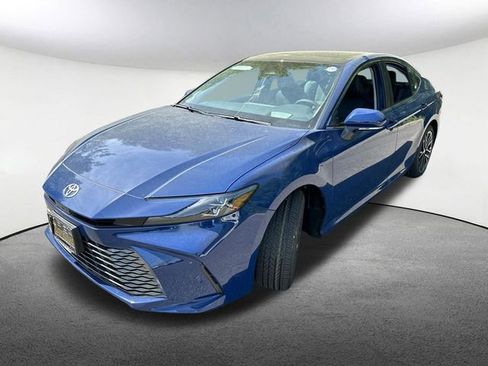 New 2026 Toyota Camry XLE AWD/4WD image 5