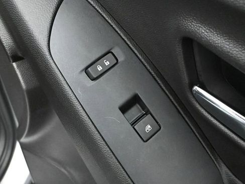 Used 2016 Chevrolet Trax LS image 36