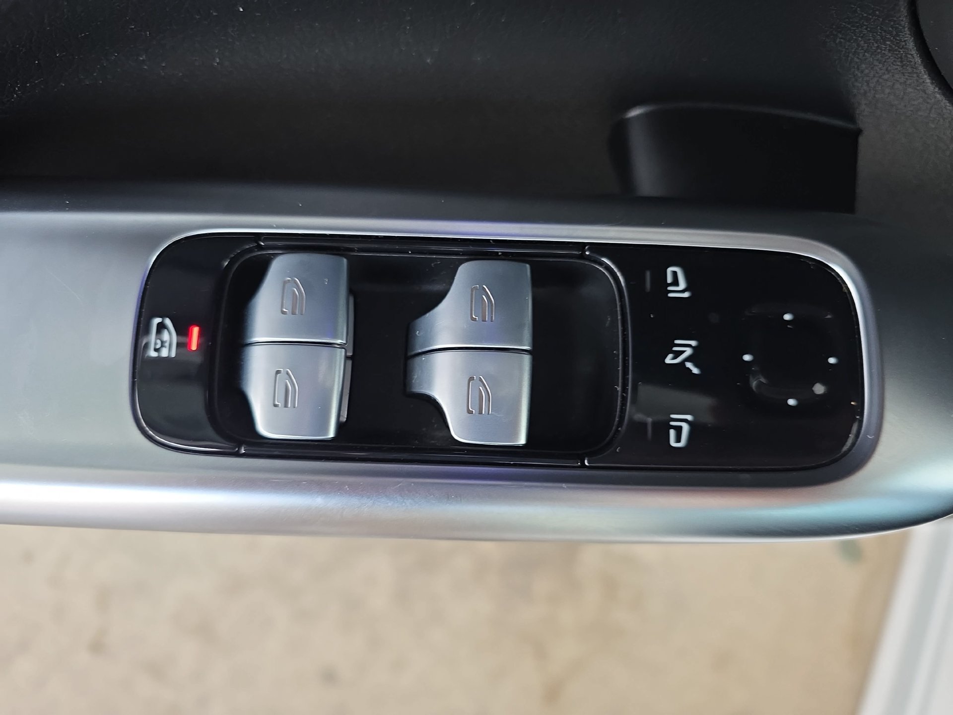 Used 2022 Mercedes-Benz C 300 Sedan image 27