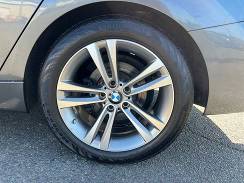 Used 2018 BMW 330i Gran Turismo xDrive image 11