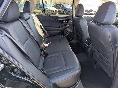Used 2025 Subaru Outback Limited image 23