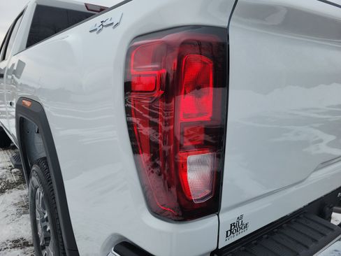 New 2026 GMC Sierra 3500 Pro w/ Convenience Package image 15