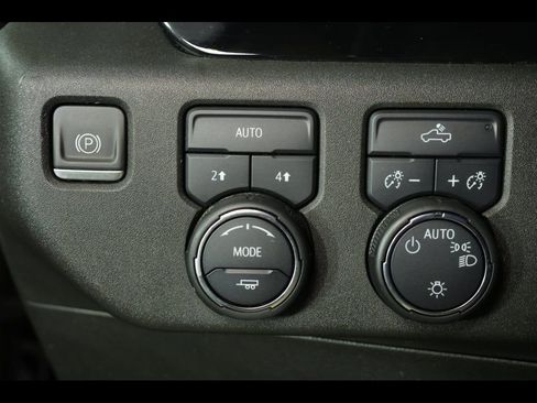 Used 2023 Chevrolet Silverado 1500 LT image 16