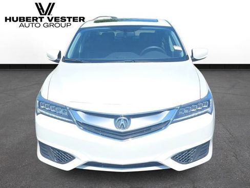 Used 2018 Acura ILX FWD image 3