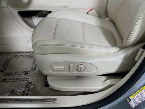 Used 2023 GMC Acadia Denali image 20