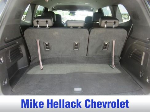 Used 2025 Buick Enclave Preferred FWD image 22