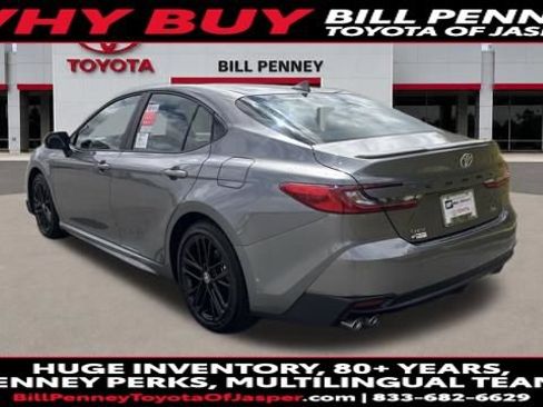 New 2026 Toyota Camry SE FWD image 3