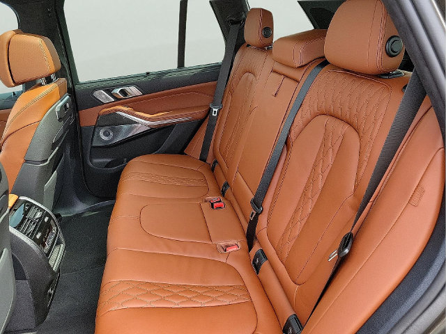 New 2026 BMW X5 M60i AWD/4WD image 16