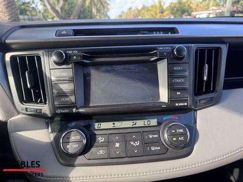 Used 2017 Toyota RAV4 XLE image 17