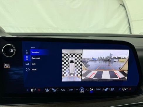 New 2026 Chevrolet Suburban High Country AWD/4WD image 40