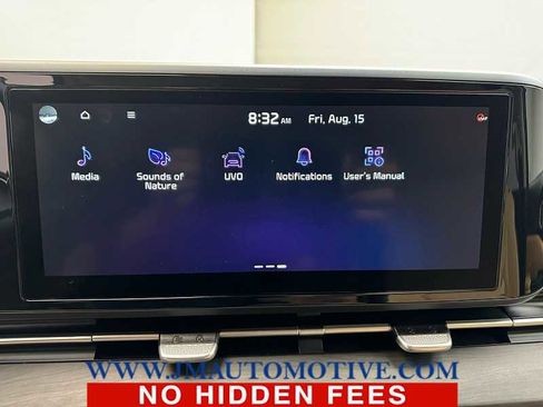 Used 2022 Kia Carnival EX FWD image 27