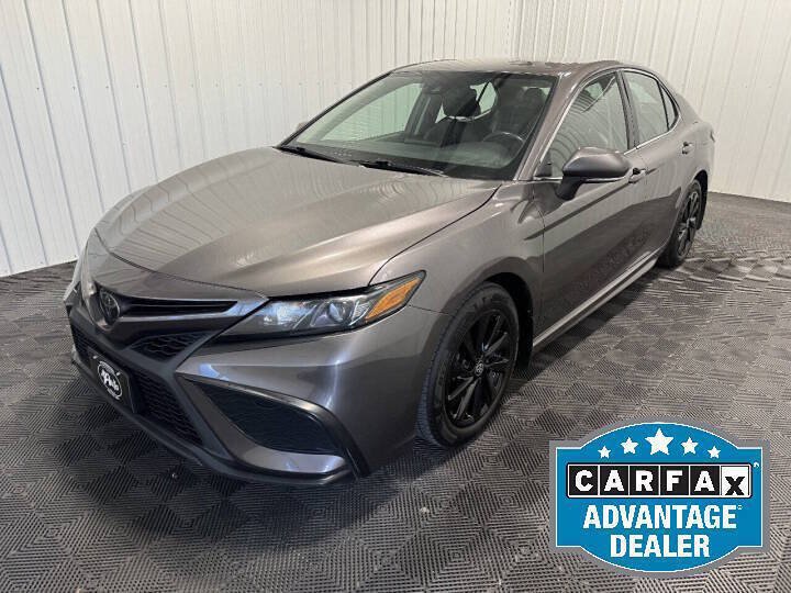Used 2024 Toyota Camry SE FWD image 1
