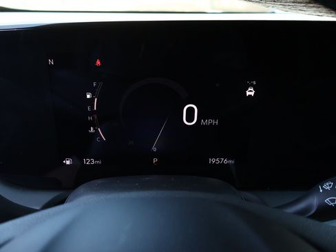 Used 2024 Buick Encore GX Sport Touring w/ Comfort Package FWD image 16