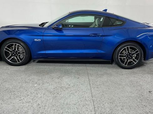 Used 2022 Ford Mustang GT Premium RWD image 5