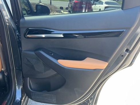 Certified 2025 Kia Seltos EX w/ EX Sunroof Package AWD/4WD image 19