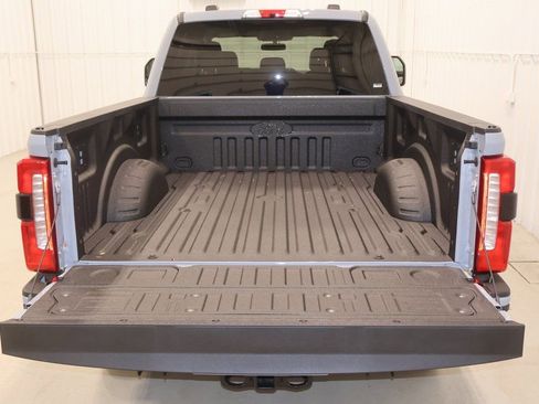 New 2026 Ford F350 Lariat w/ Black Appearance Package AWD/4WD image 28