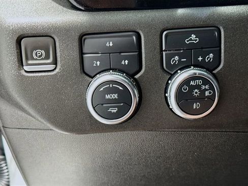 Certified 2024 GMC Sierra 2500 SLE w/ SLE Convenience Package image 10