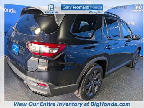 New 2026 Honda Pilot Sport image 6