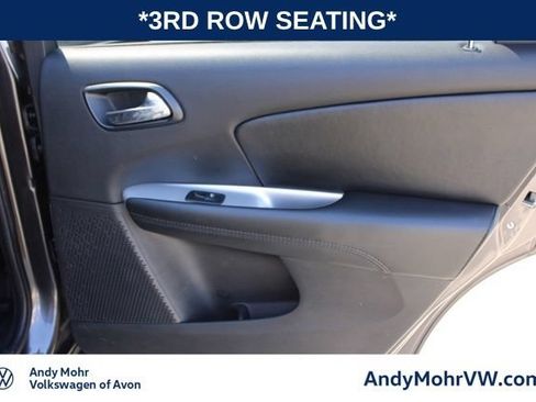 Used 2019 Dodge Journey SE FWD image 22