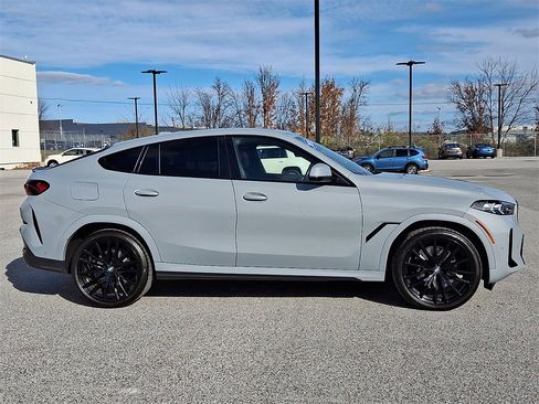 Certified 2024 BMW X6 xDrive40i w/ Executive Package image 11