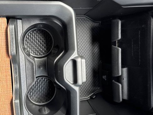 Used 2019 RAM 1500 Limited image 26