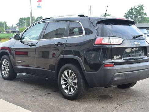 Used 2021 Jeep Cherokee Latitude Plus AWD/4WD image 13