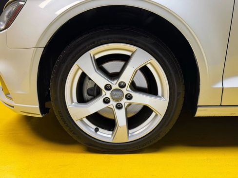 Used 2019 Audi A3 2.0T Premium image 11