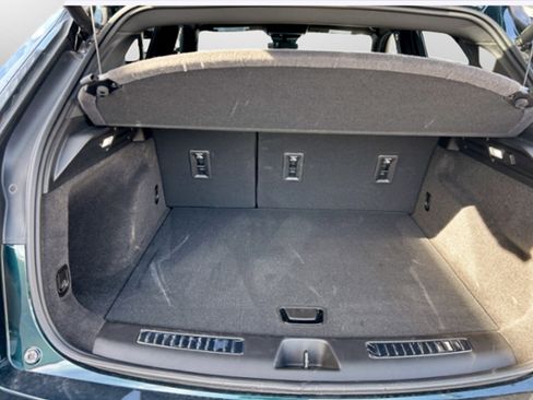 Used 2024 Cadillac XT4 Sport image 18