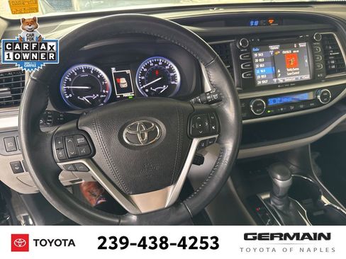 Used 2018 Toyota Highlander XLE image 15