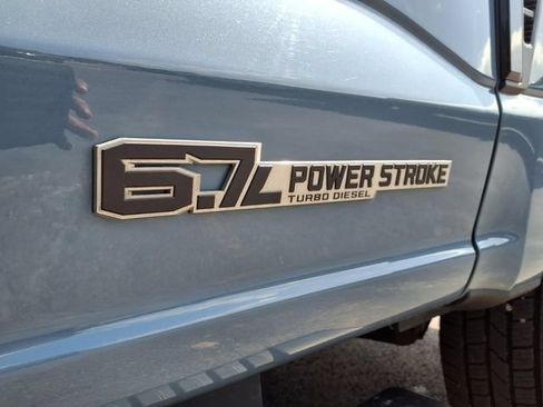 Used 2023 Ford F250 Lariat w/ Sport Appearance Package AWD/4WD image 7