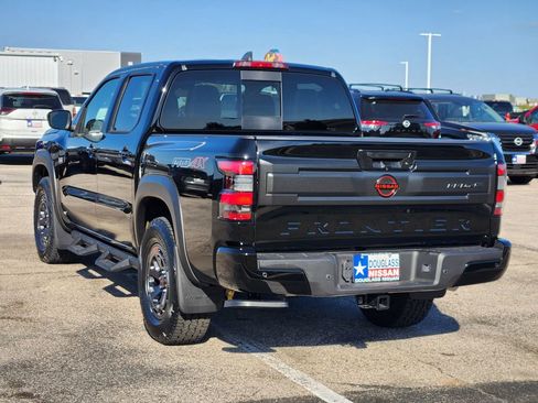 New 2026 Nissan Frontier PRO-4X w/ Tow Package AWD/4WD image 4