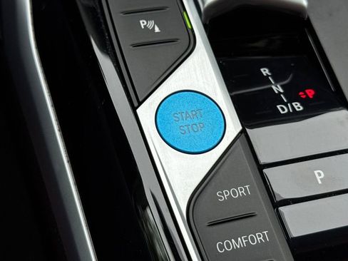 Used 2023 BMW i4 eDrive35 w/ Premium Package image 25