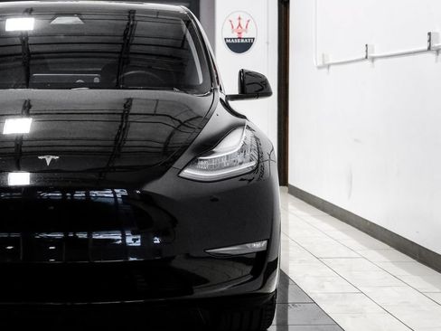Used 2021 Tesla Model Y Long Range AWD/4WD image 48