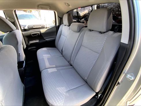 Used 2022 Toyota Tacoma SR5 image 20