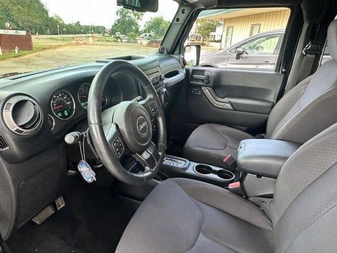 Used 2013 Jeep Wrangler Sport AWD/4WD image 12
